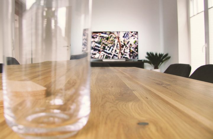 ESY Agentur Besprechungsraum-closeup